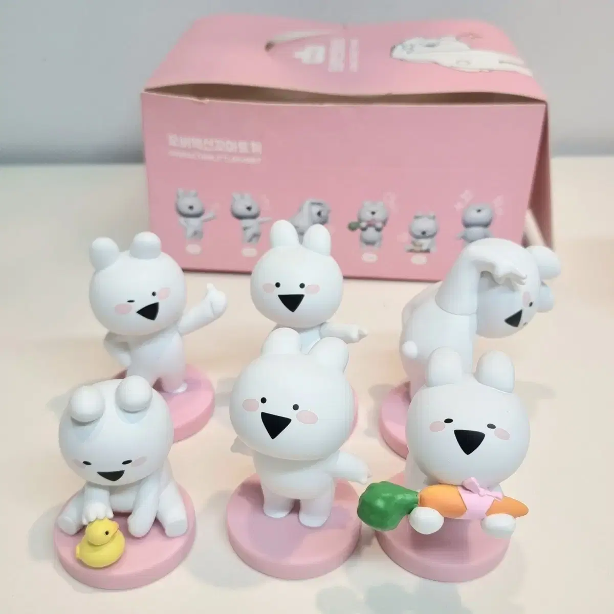 오버액션꼬마토끼 피규어 6종 일괄