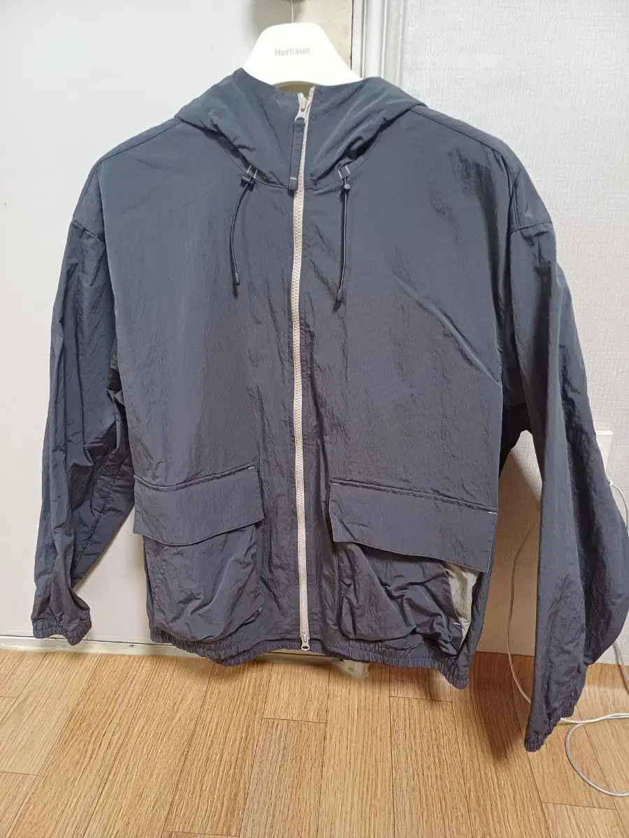 Holly Sun 23ss Windbreaker Blue Gray