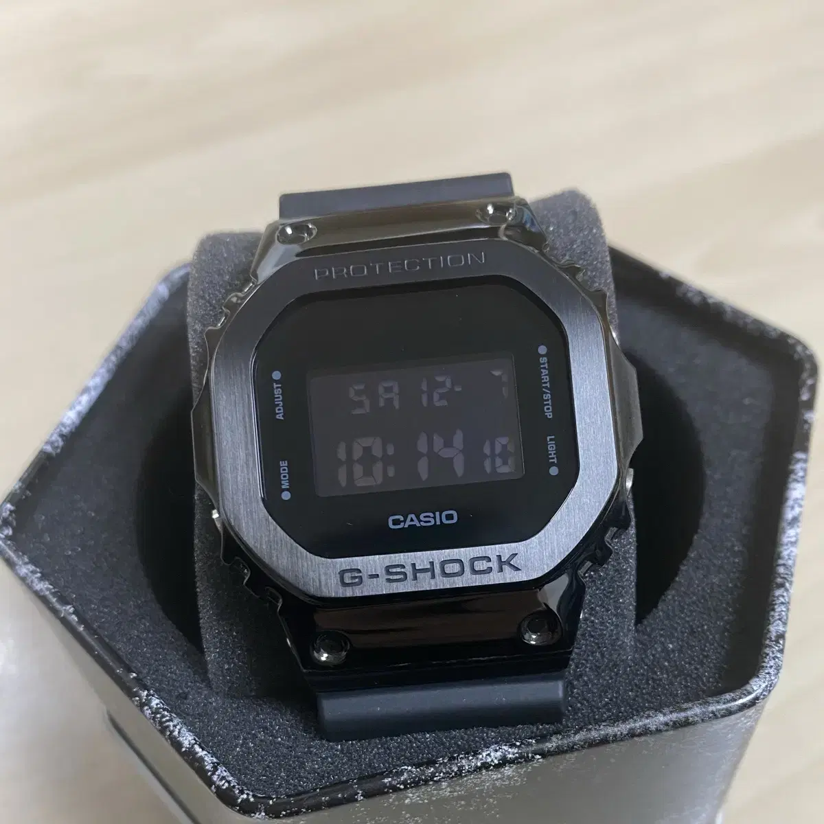 카시오 지샥 GM-5600UB-1