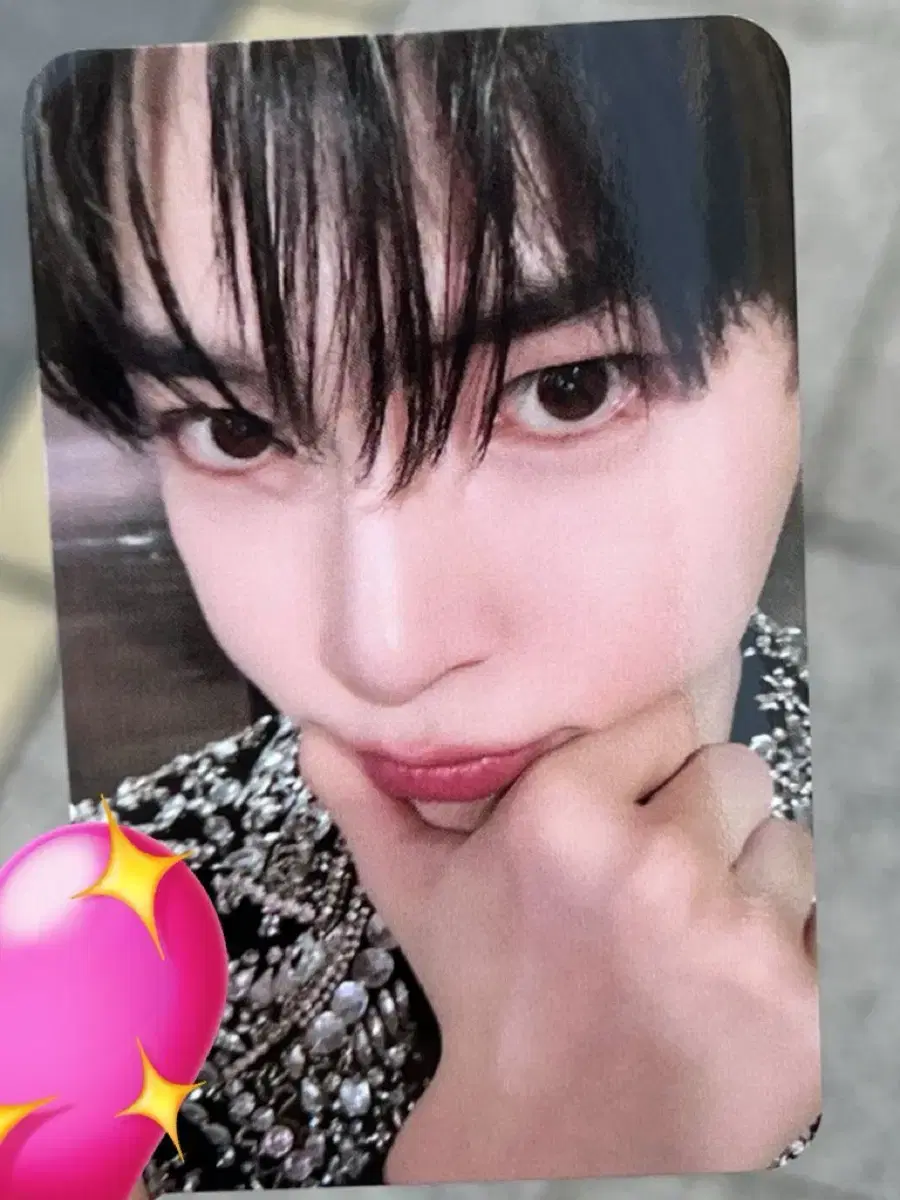 제로베이스원 성한빈 엠카운트다운 엠씨석 공방포카 햄씨 양도