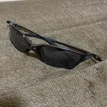 오클리 줄리엣
