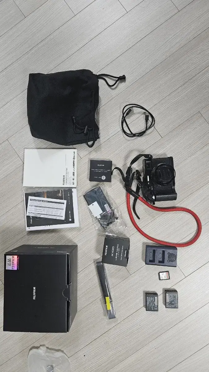 후지 x100v 블랙 팝니다.