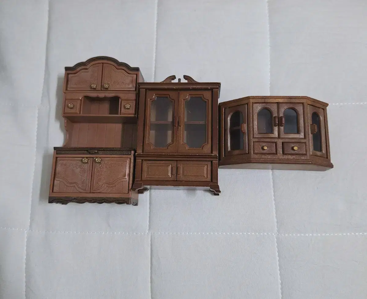Silvanian King's Tomb Old Furniture Bulk