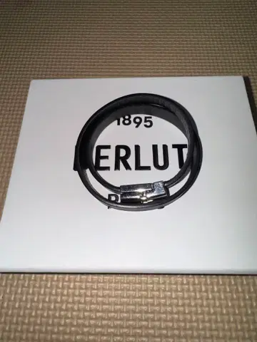 벨루티 초레어 팔찌