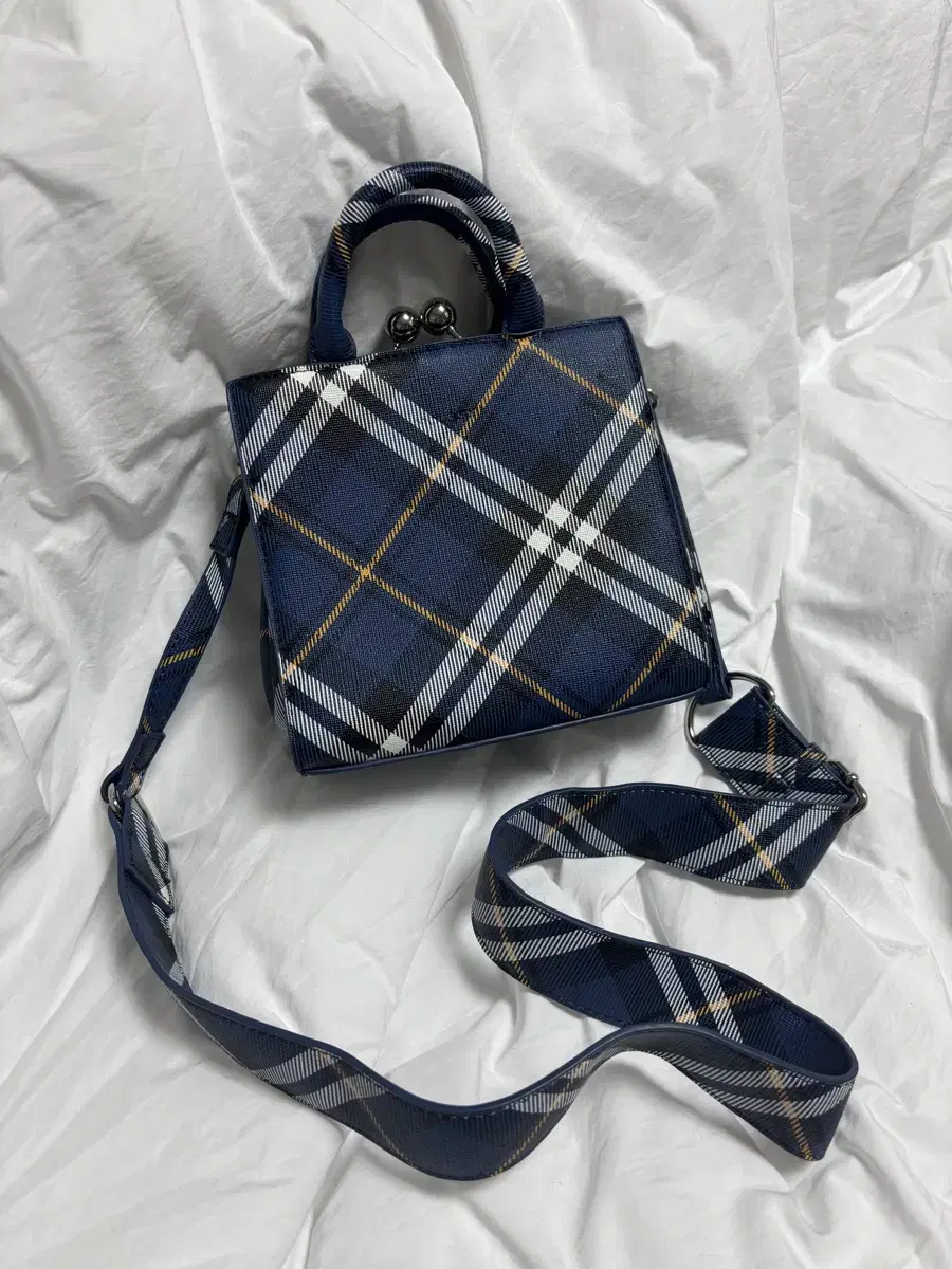 moussy 마우지 일본 브랜드 크로스백 핸드백 새상품