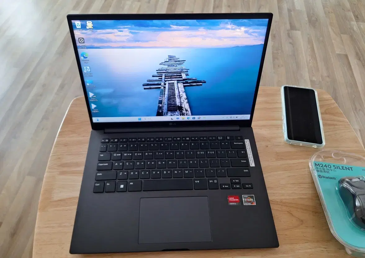 13th generation LG Ultrabook (X12), NVME 1.25TB, 16G, Win 11 for 1-day use