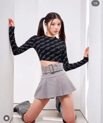 다리치 오블리크 숏컷 탑스 WHT