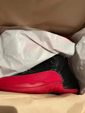 26 AIR JORDAN 12 RETRO Flu Game 2025