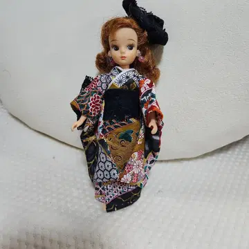 복각판 리카짱용 기모노입니다.