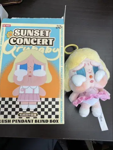 POPMART CRYBABY Sunset Concert 봉제 인형