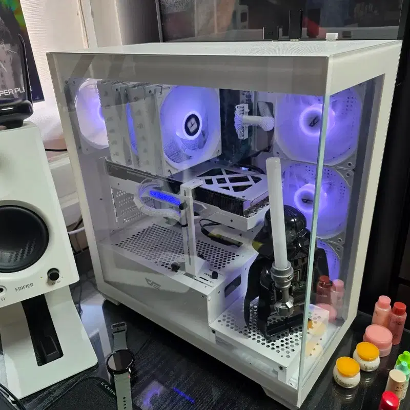 PC AMD 9600X 지포스 RTX 4070 SUPER