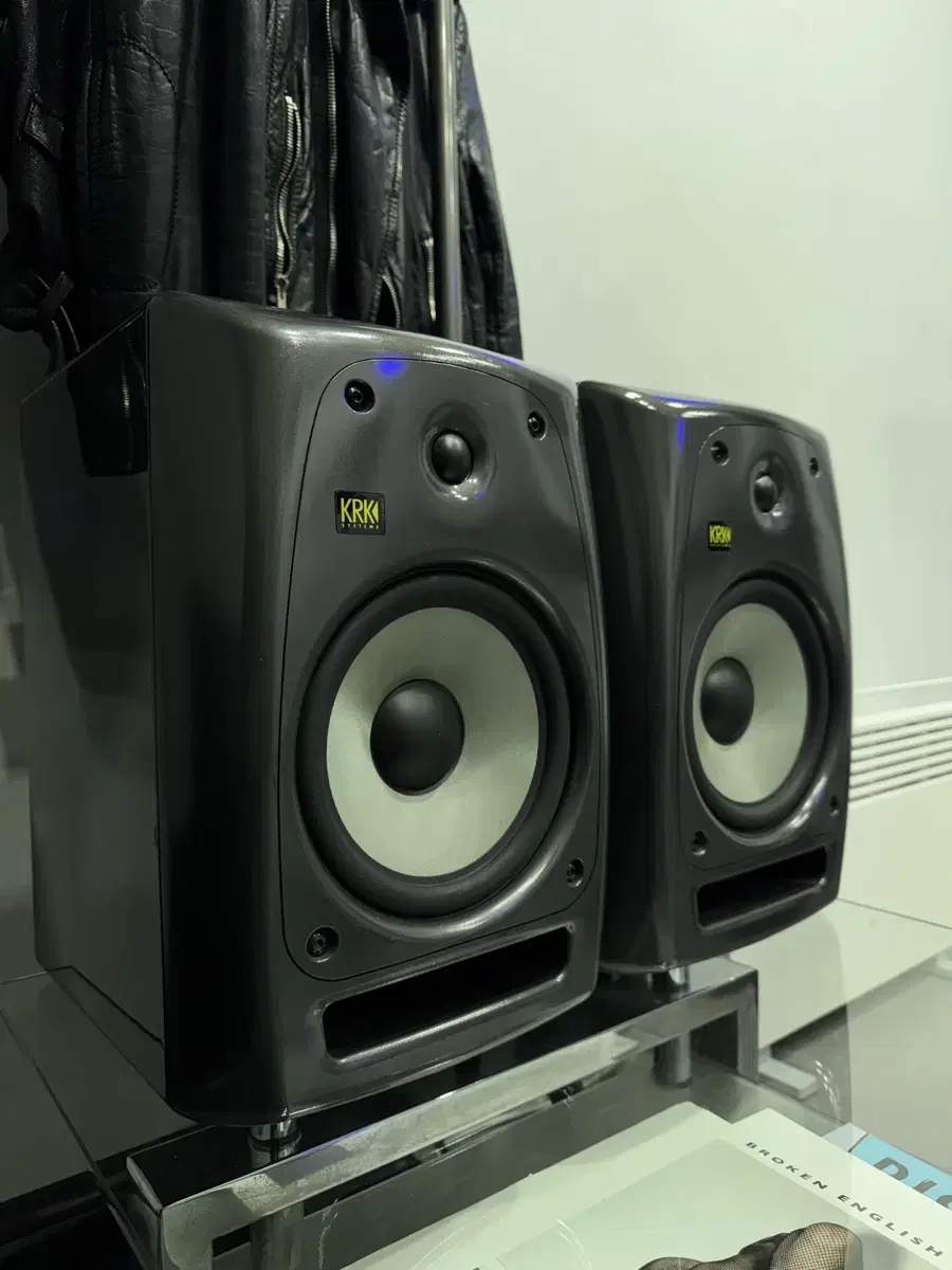 KRK ROKIT8 페라리 에디션