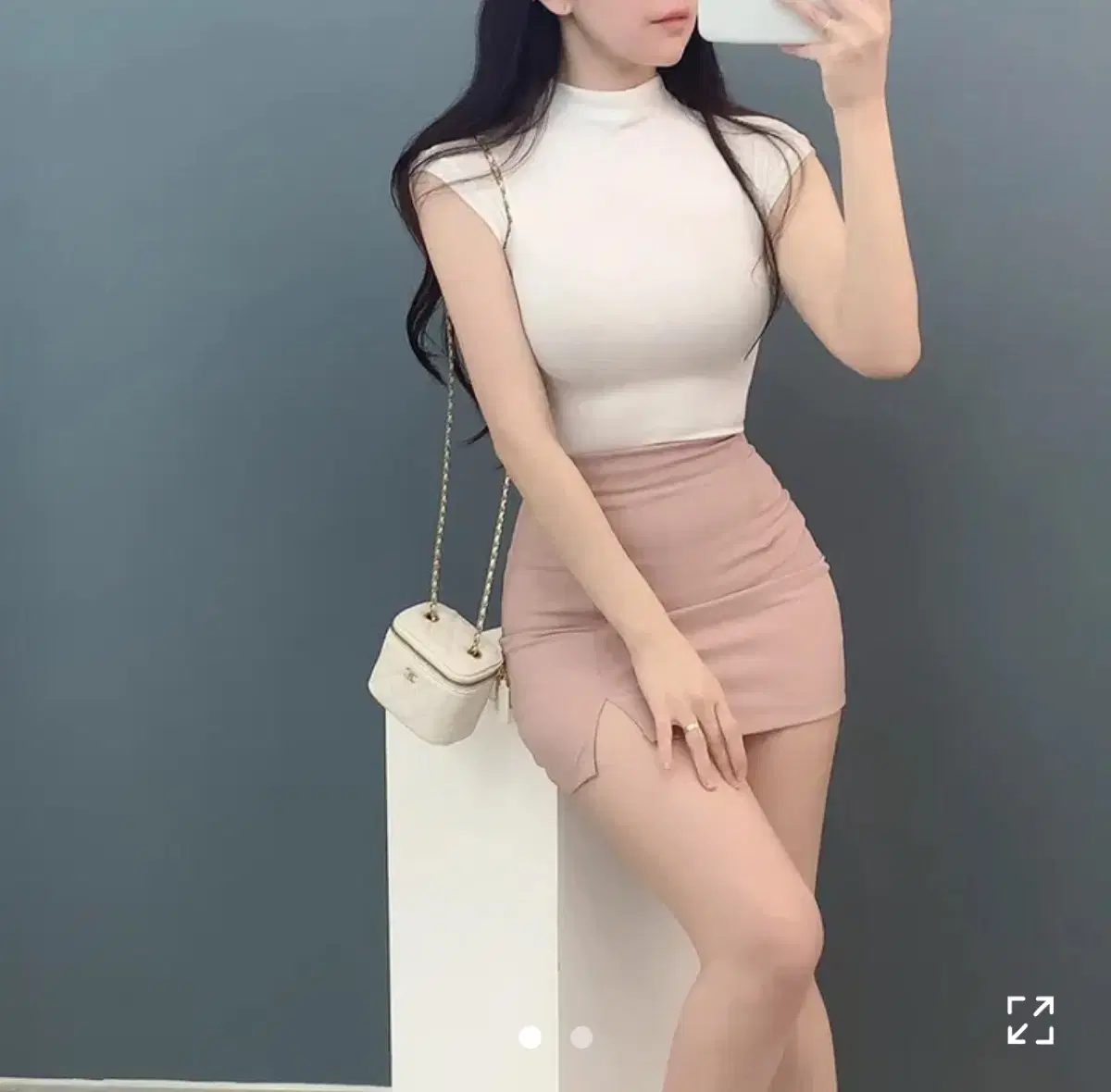 에이블리 오브제이 민소매 티셔츠 + 핑크 트임 미니스커트 일괄 세트