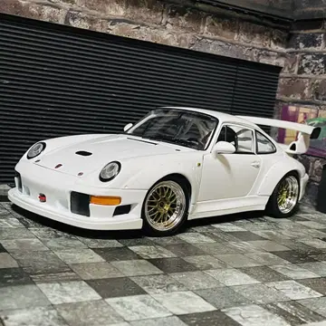 1/18 UT 모델 포르쉐 911(993) GT2 EVO