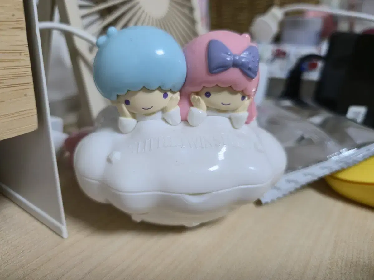 산리오 리틀트윈스타 키키라라 상품 보관함 (일본 맥도날드 1월 해피밀)