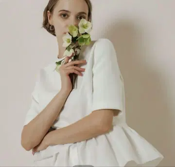 Heve PEONY 페플럼 BL 화이트