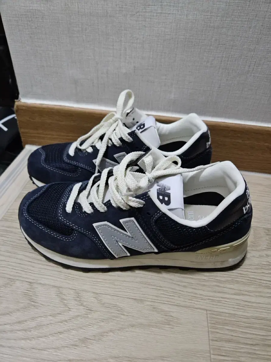 235mm 뉴발란스 포터리 574 네이비 실착 2회