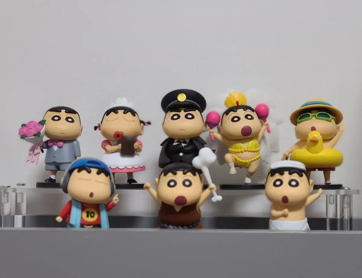 52toys 짱구 드레스업 피규어 팝니다