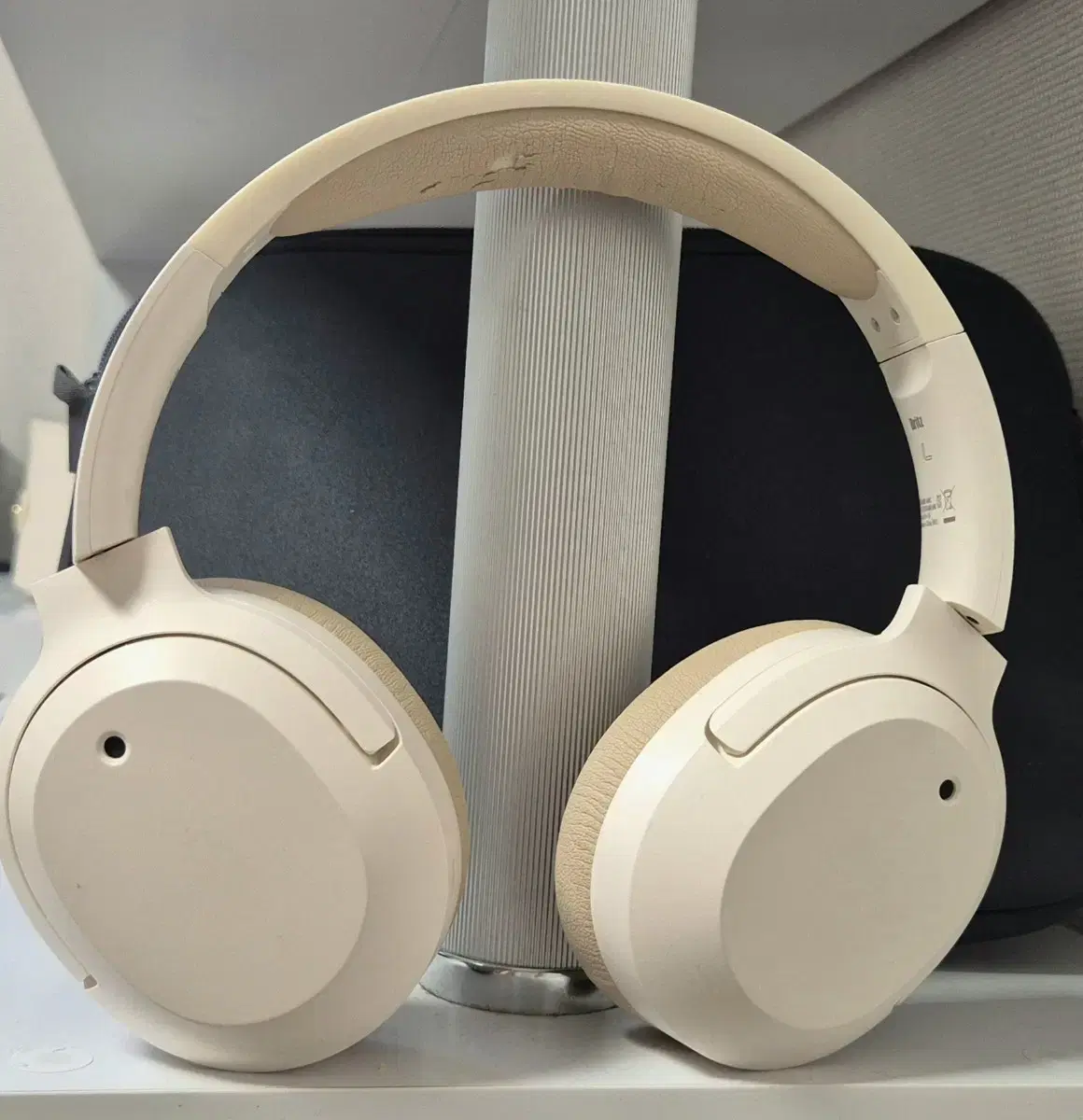 브리츠 Britz BT4000 ANC 헤드셋 아이보리
