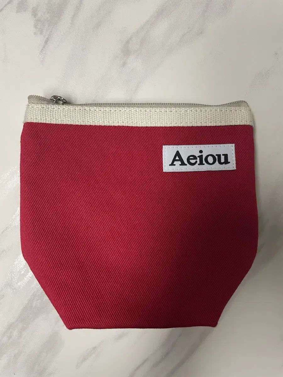 아에이오우 Aeiou 베이직 파우치 M 사이즈