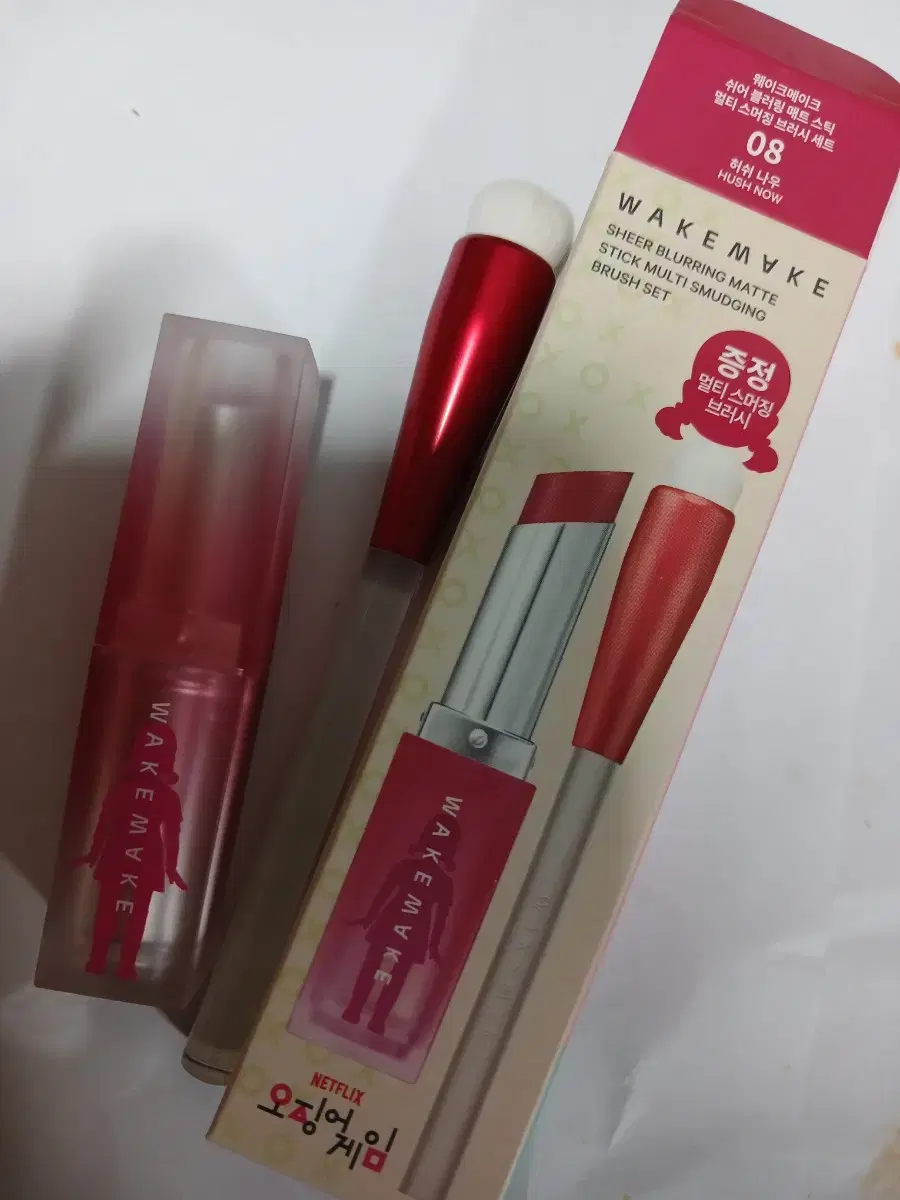 웨이크메이크 쉬어 블러링 매트 립스틱 오버립앤치크브러쉬무료