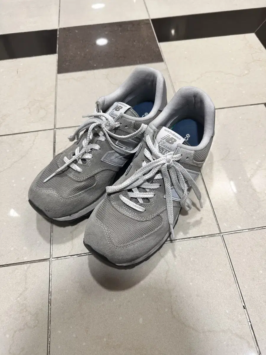 뉴발란스 574
