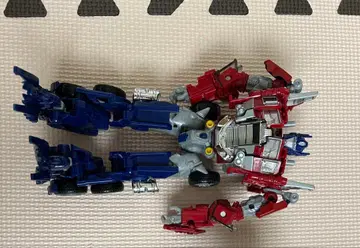 레전더리 옵티머스 프라임 트랜스포머 피규어