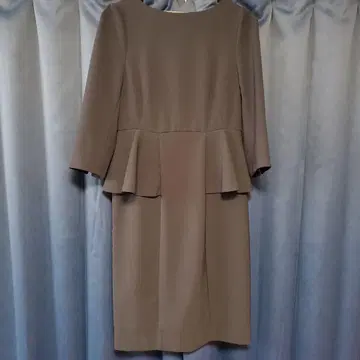 루일 에 부티크 RUIRUE BOUTIQUE 페플럼 원피스 네이비