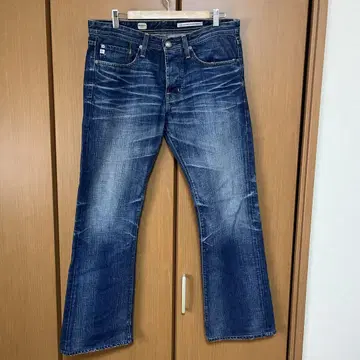 AG 데님, 부츠컷 W33(USA제)
