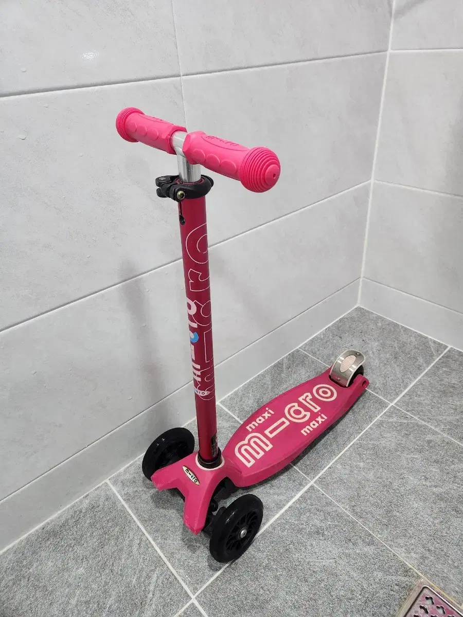 마이크로킥보드 맥시 핑크