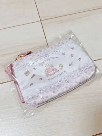 Maison de FLEUR 마론크림 파우치