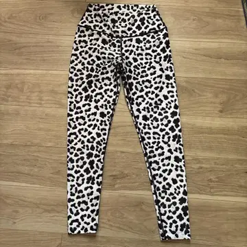 ZUMBA WEAR 레오파드 무늬 레깅스