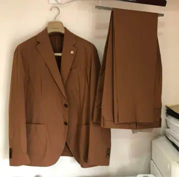 가격 인하 라르디니 스트레치 수트