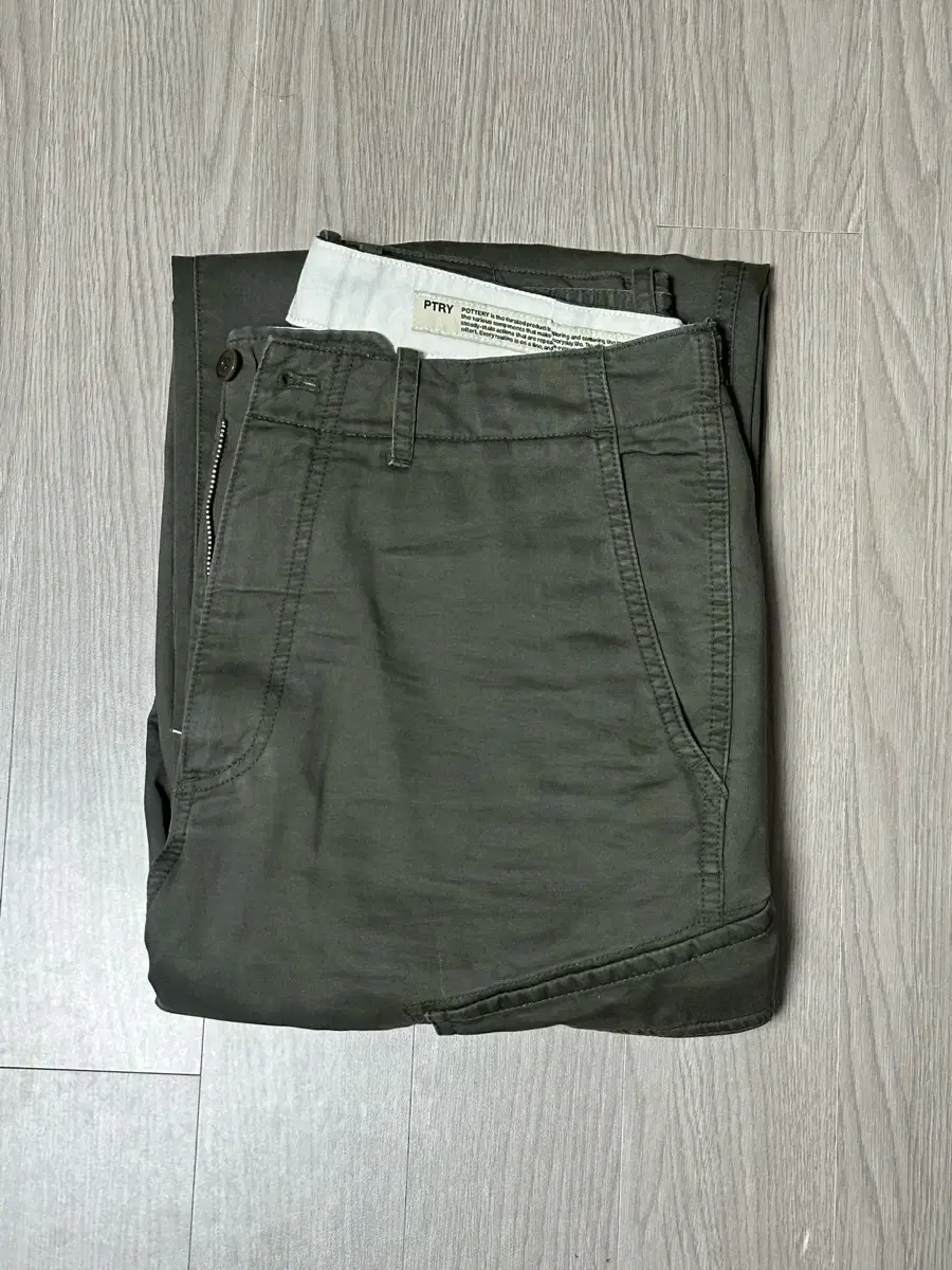 Pottery Garment Washed Cargo Khaki 2-size