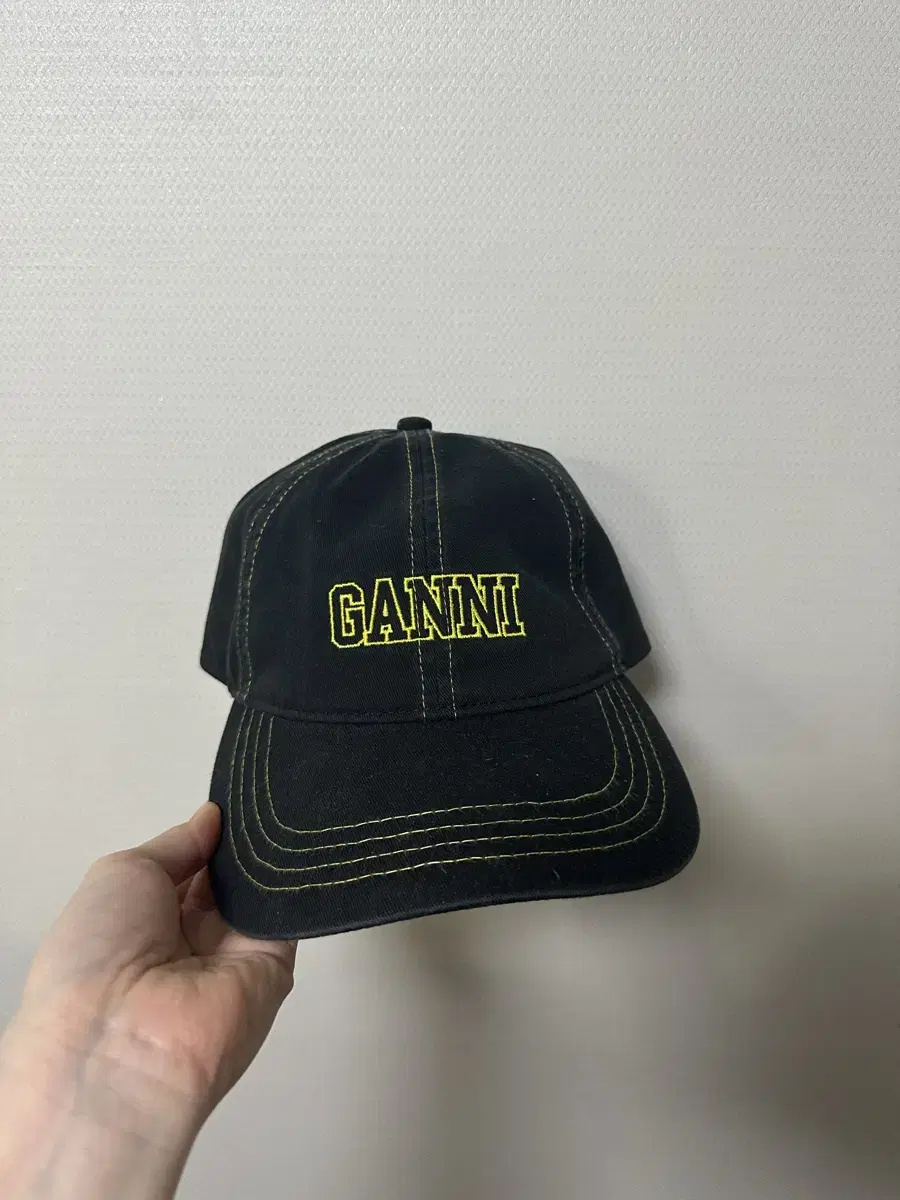 가니 로고 자수 볼캡