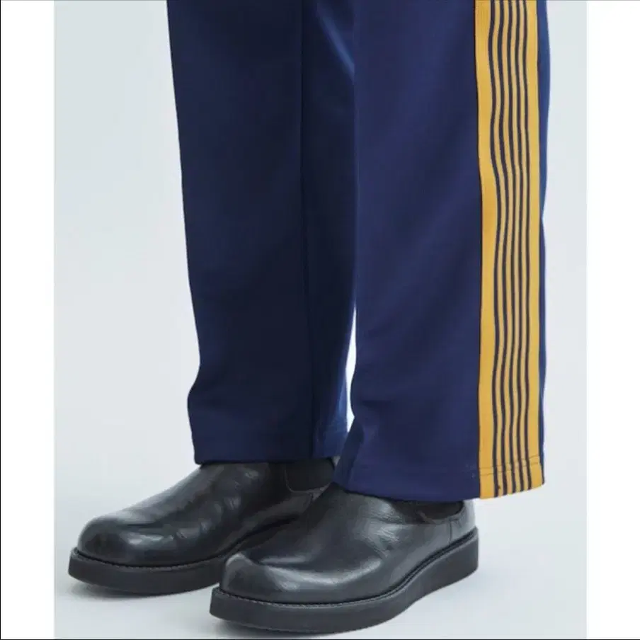 니들스 스트레이트 네이비  M size.