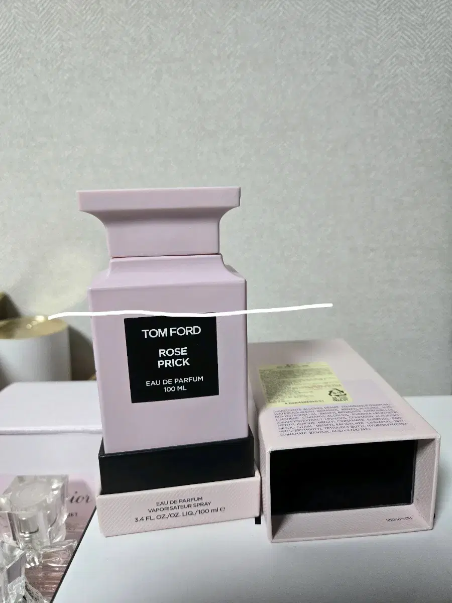 국문.톰포드 로즈프릭 100ml