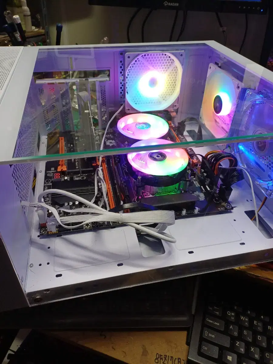 노드채굴컴퓨터36코어72쓰레드32기가  ssd1t  gt630