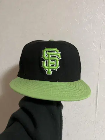 SF 로고가 있는 야구 모자 59FIFTY 7 1/4