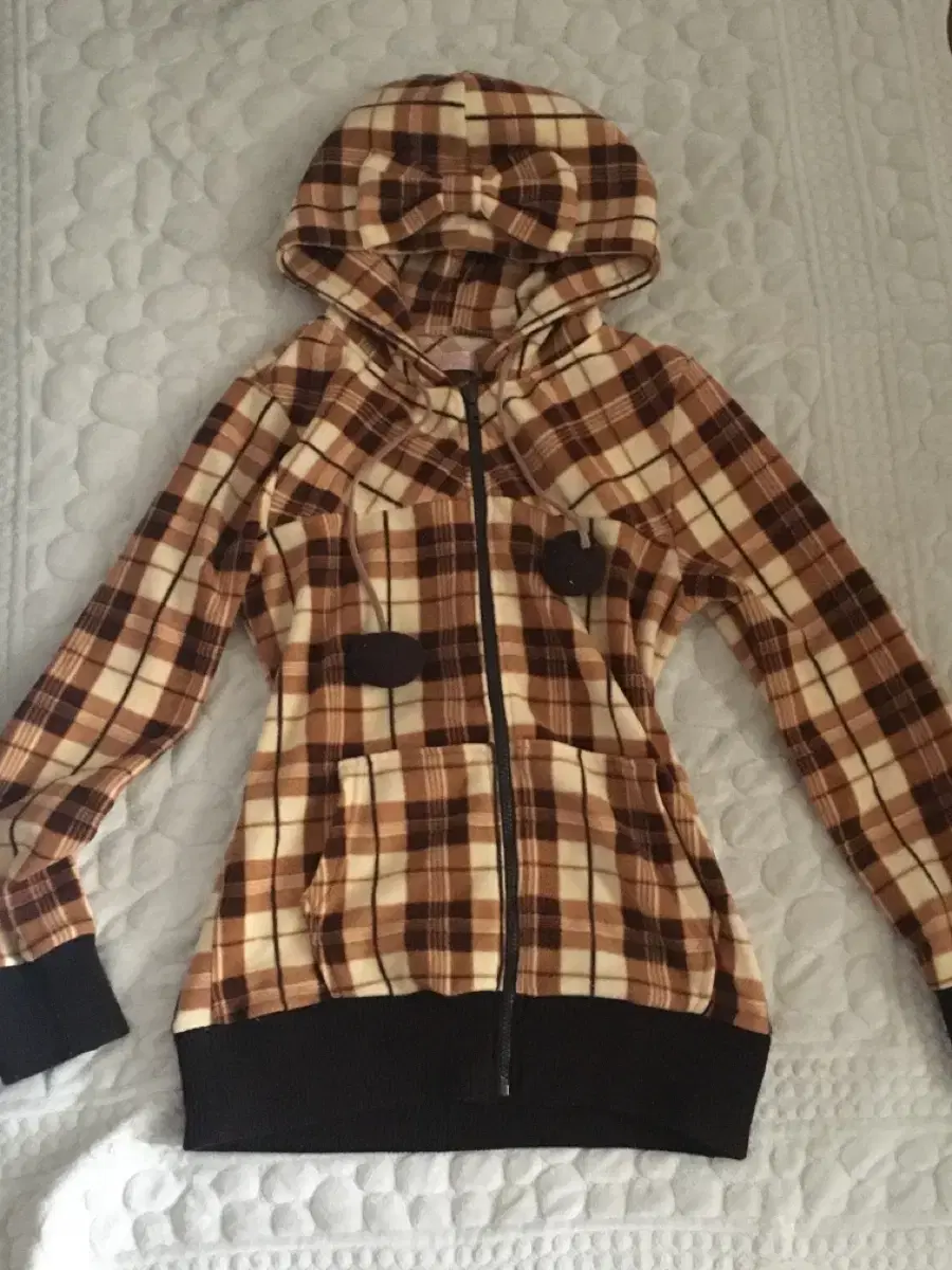 Teuralala Latte Gyaru Chocolate Brown Check Ribbon Pom-pom Hoodie