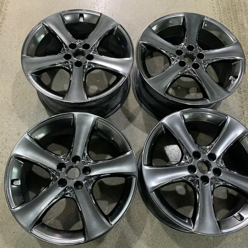 GENESIS | 제네시스 Genesis G80 RG3 Ghost Chrome 20-inch genuine wheels ...