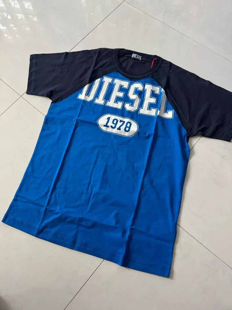 DIESEL 디젤 반팔 티셔츠