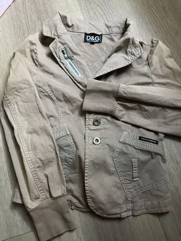 최종 가격 D&G 자켓 옅은 황토색