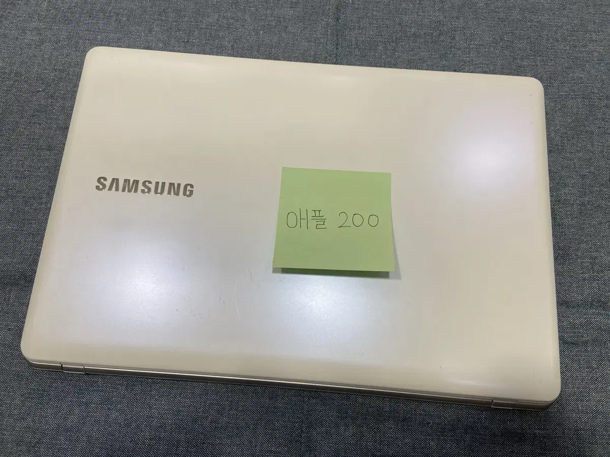 삼성 노트북 (NP500R4K-X06CN) 판매합니다.