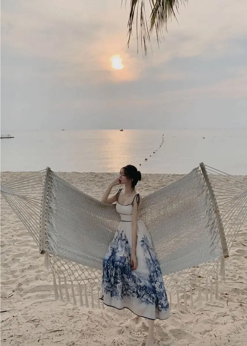 에바빈 모네수채화드레스