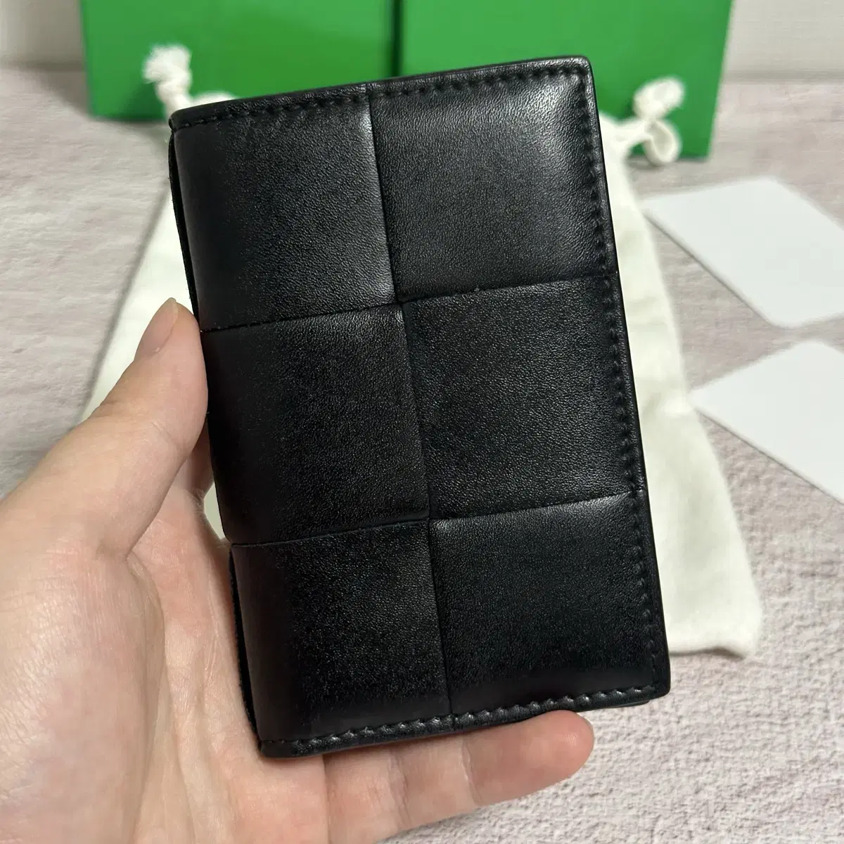 [풀구성] 보테가베네타 맥시 플랩 오거나이저 카드지갑 블랙