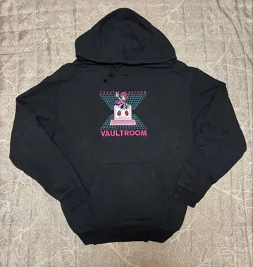 Vaultroom Crazy Raccoon Selly 후드티