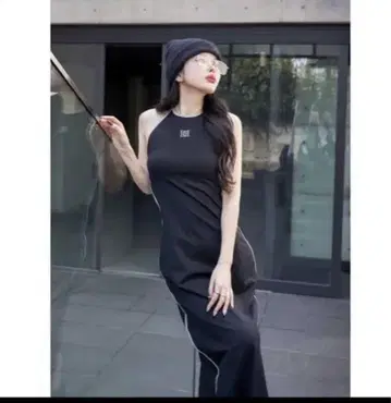 다리치 홀터넥 컷 원피스