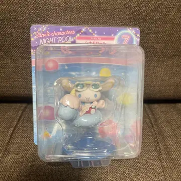 시나몬 롤 피규어