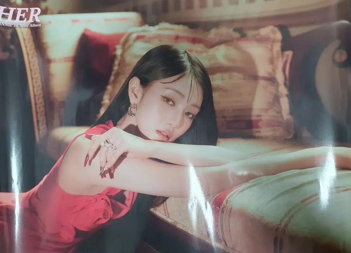 Gidle idle her solo lp lp poster preorder miyeon minnie soyeon yuqi shuhua